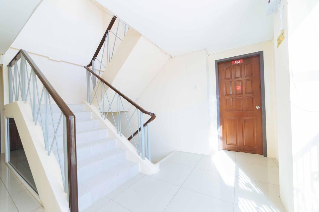 Reddoorz Near Davao International Airport Hotel Exterior foto